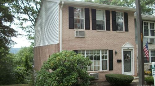 54 Hunter Ct, Torrington, CT 06790-2818