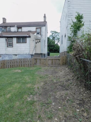 1229 Dewey Ave, Cincinnati OH  45205-1415 exterior