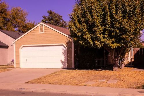 1645 Winston Cir, Valley Home, CA 95361-3569