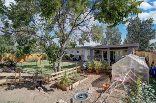 8721 Hopkins Dr, Denver CO  80229-8201 exterior