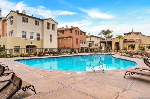 726 Kellogg St, San Marcos CA  92078-7300 exterior