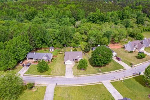 229 Clearwater Dr, Monroe, GA 30655-7319