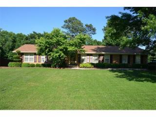 111 Windsor Dr, Calhoun, GA 30701-2044