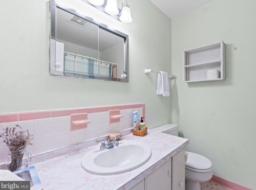 181 Berrywood Dr, Severna Park MD 21146-2030 exterior