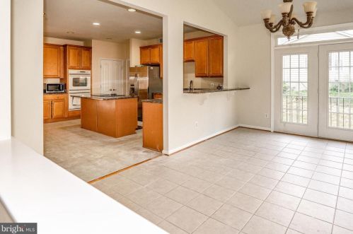 7125 Ayers Mdw Ln, Springfield VA  22150-4915 exterior