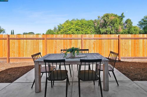 3407 Moretti Dr, Concord CA  94519-2049 exterior