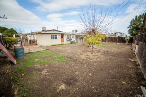 814 Vermont Ave, Los Banos CA 93635-3313 exterior