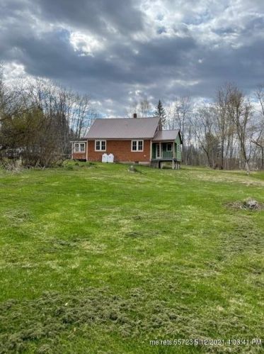 44 Washburn Rd, Presque Isle, ME 04769-6934