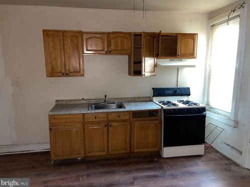 1103 41st St, Philadelphia, PA 19104-1282