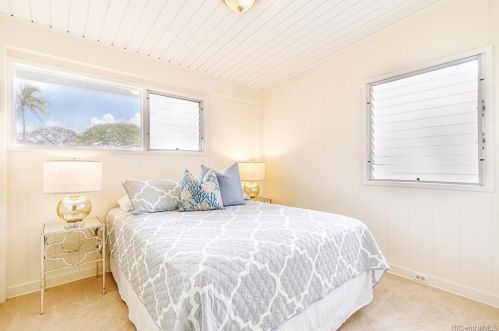 4005 Kahala Ave, Honolulu HI  96816-4821 exterior