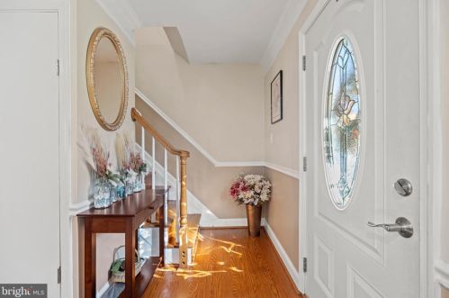 7319 Beverly Park, Springfield VA  22150-3162 exterior