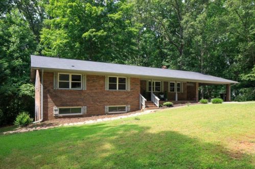 66 Laurel Heights Dr, Dahlonega, GA 30533-0330