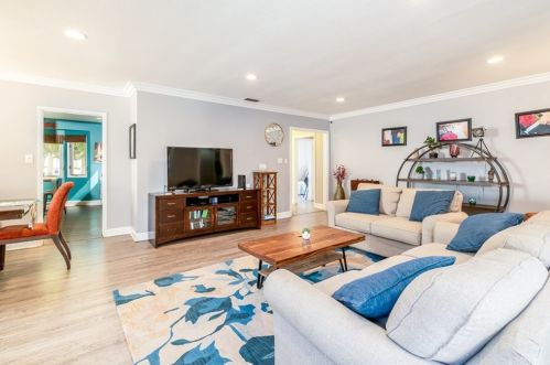 755 Janss St, Anaheim CA  92805-2569 exterior