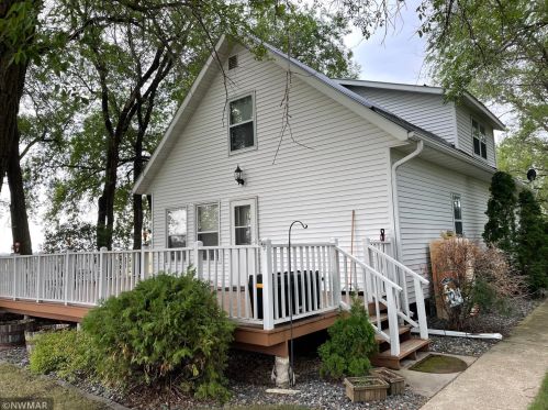 32354 320th St, Badger, MN 56714-8121