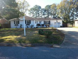 1239 Davis Ave, Chesapeake, VA 23325-2913