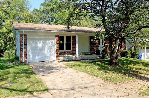 987 Piedras Pkwy, Fenton, MO 63026-3746