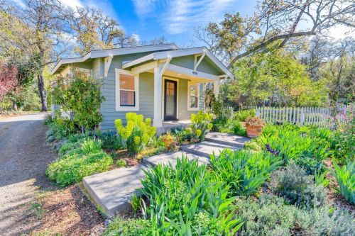 450 Clark Way, Angwin, CA 94508-9752
