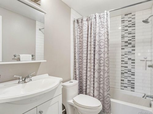 7557 Willow Cir, Englewood CO  80112-2761 exterior