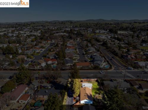 1005 Oak Grove Rd, Concord CA  94518-3004 exterior