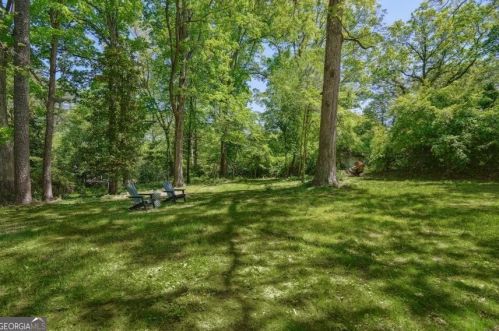 3985 Atlanta Rd, Smyrna GA  30080-5968 exterior