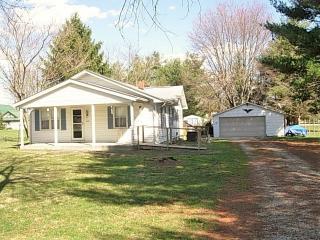 245 Walnut St, Lyons, IN 47443-9504