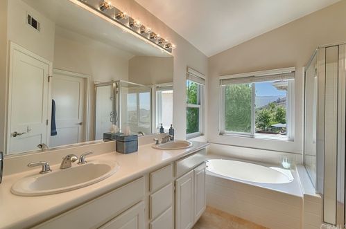 8845 Fallbrook Way, Anaheim CA  92808-3601 exterior