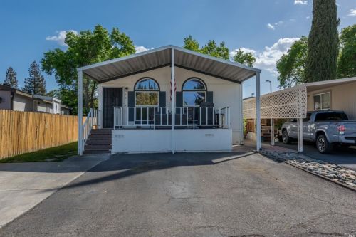 74 Sunset Cir, Vacaville, CA 95687-4059