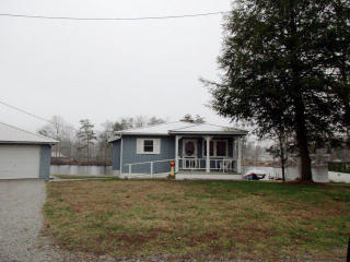 209 Holiday Ln, Ravenscroft, TN 38583-3355
