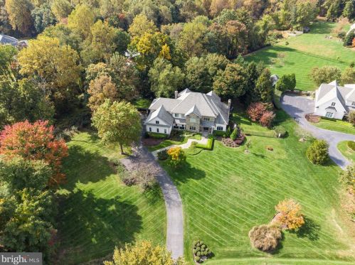 1306 Hennessy Ter, Sandy Spring, MD 20860-1201