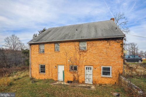 211 Ednor Rd, Silver Spring MD 20905-5134 exterior