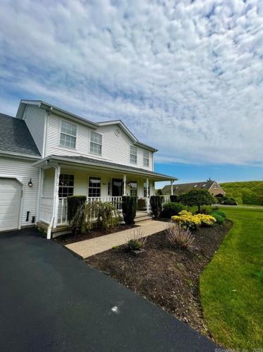 60 Watch Hill Dr, Middletown CT  06457-6145 exterior