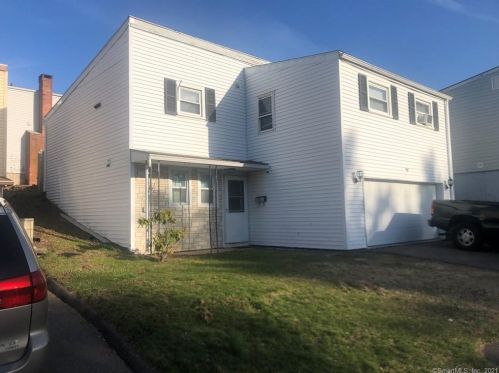 6 Afton Ter, Middletown CT  06457-1621 exterior