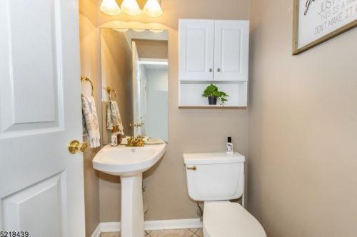 1002 Appleton Way, Whippany NJ  07981-1755 exterior
