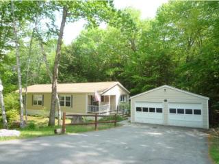 6 Cumberland Rd, Tuftonboro, NH 03894-4817