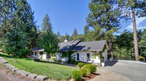 2357 Brackey Ln, Meadow Vista, CA 95722-9444