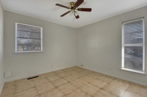 3605 Bryn Mawr Dr, Irving TX  75062-4531 exterior