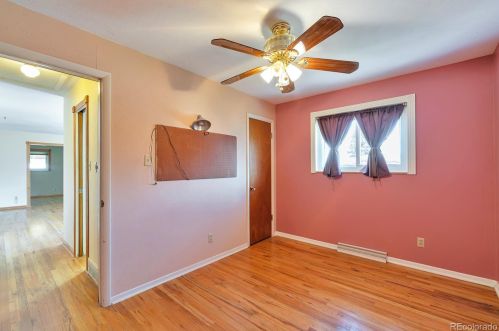 725 Briarwood Dr, Aurora CO 80226-3704 exterior