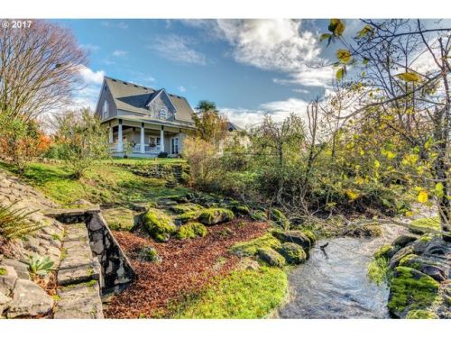 22088 Park Ln, Interlachen, OR 97024-3789