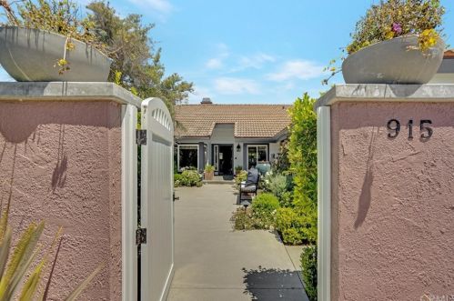 915 Calle Nuevo, San Clemente, CA 92673-3501