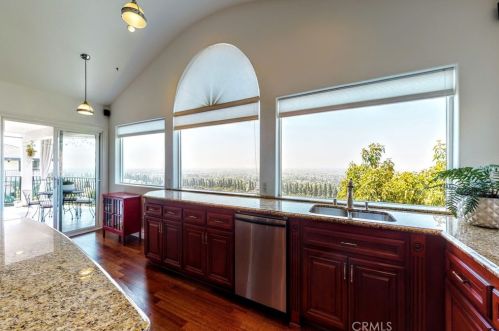 11832 Cir Dr, Whittier CA 90601-2352 exterior