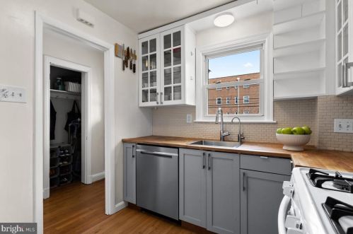 730 Gist Ave, Silver Spring MD 20910-4920 exterior