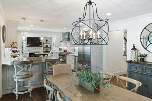 6930 Hunters Knl, Atlanta GA  30328-1763 exterior