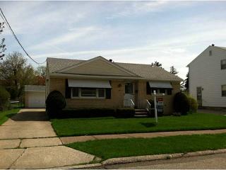 1145 34th St, Erie, PA 16504-1825