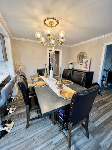 2058 Blenheim St, Riverside CA  92507-2011 exterior