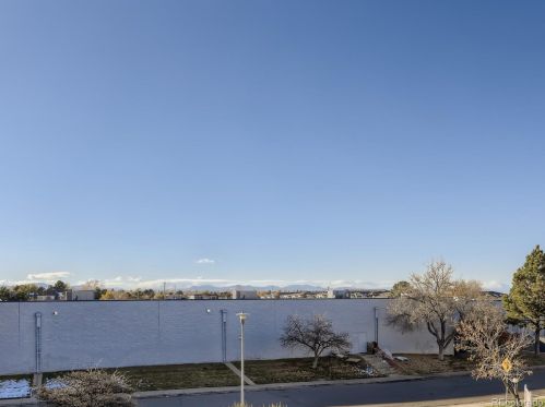 1074 Dearborn St, Denver CO 80011-6925 exterior