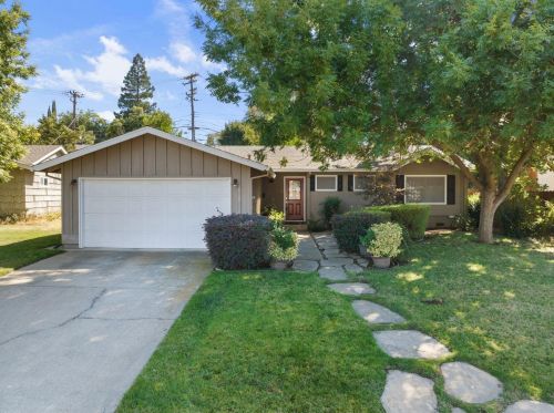 2549 La Cumbra Cir, Rancho Cordova, CA 95670-3455