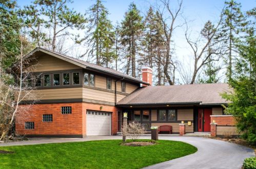 409 Ridge Ave, Willowbrook IL  60514-2705 exterior