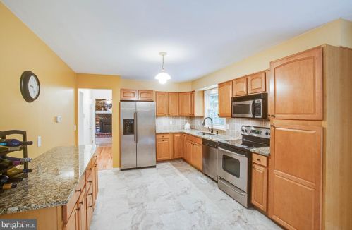 218 Sleepy Hollow Trl, Fredericksburg, VA 22405-6132