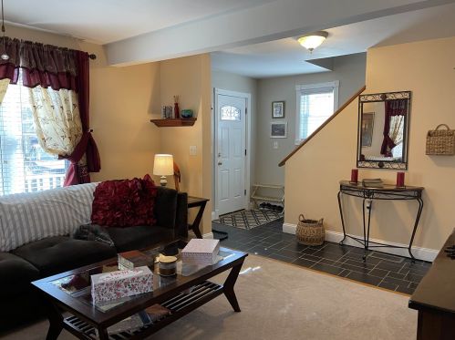 35 Center St, Unity, NH 03603-4905
