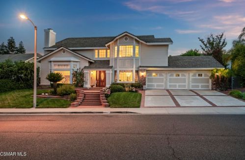 29440 Bertrand Dr, Calabasas, CA 91301-4126